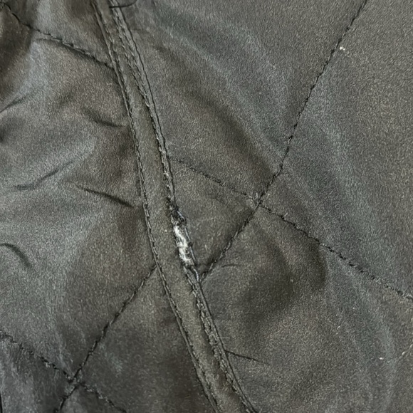 Sherpa Reversible‎ Vest - Picture 9 of 10